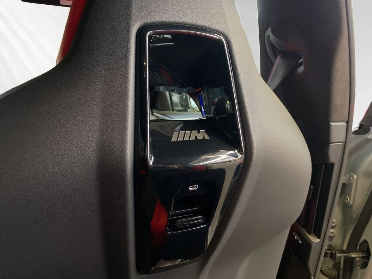 M5 Limousine M DriversPackage AHK Bowers&Wilkins