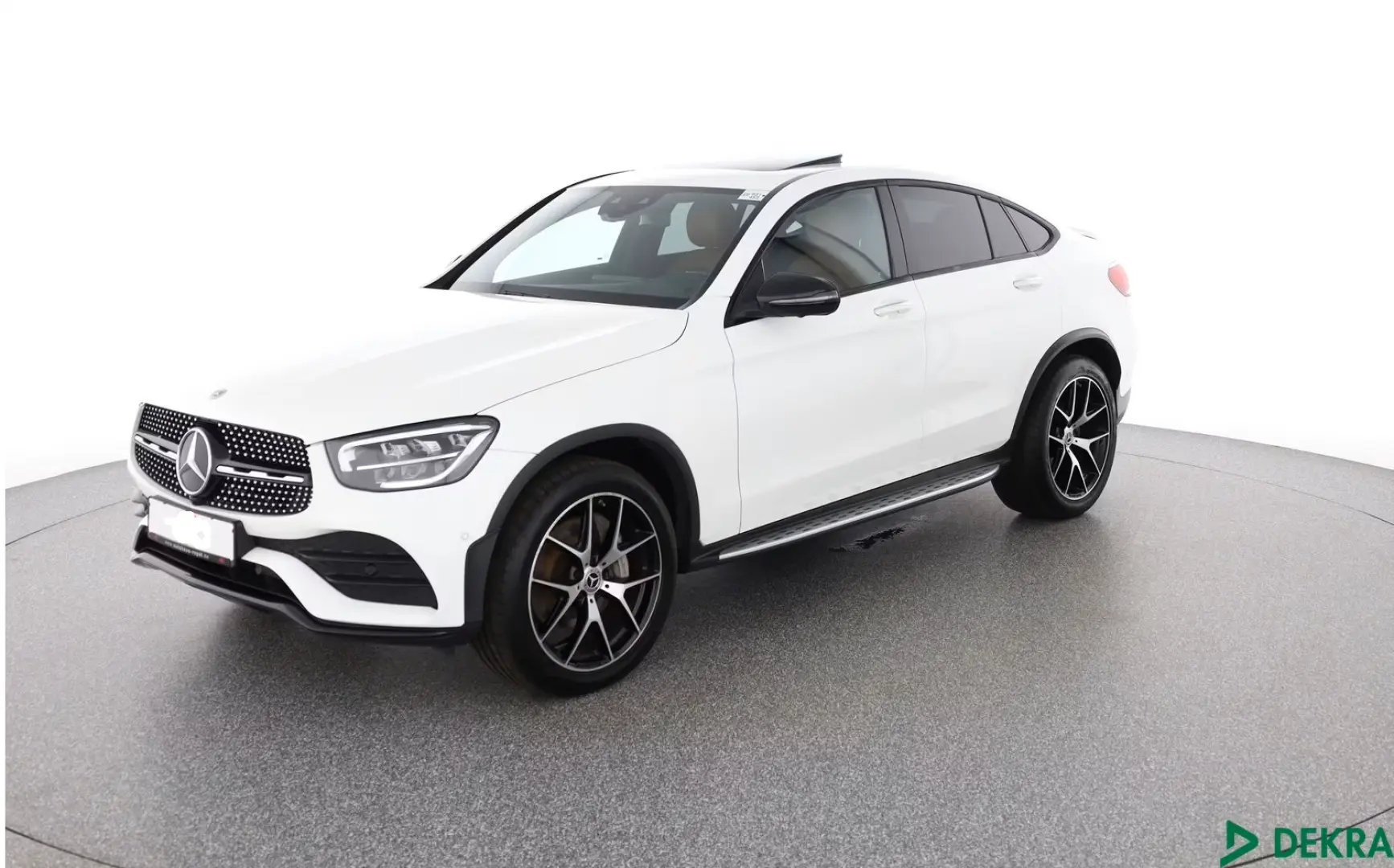 Mercedes-Benz GLC 300 e 4M AMG NIGHT AIRMATIC