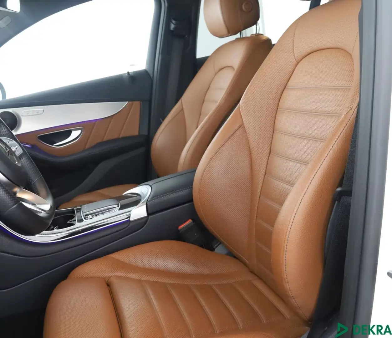 Mercedes-Benz GLC 300 e 4M AMG NIGHT AIRMATIC