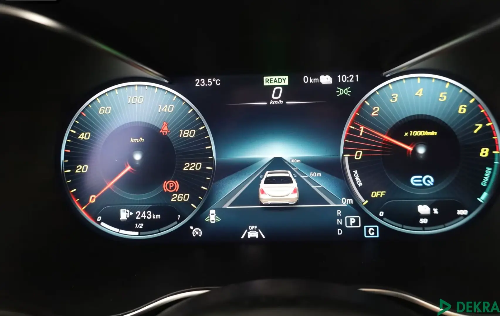 Mercedes-Benz GLC 300 e 4M AMG NIGHT AIRMATIC