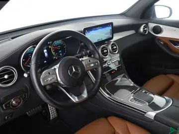 Mercedes-Benz GLC 300 e 4M AMG NIGHT AIRMATIC