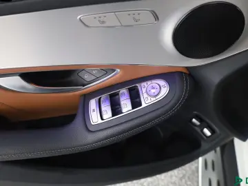 Mercedes-Benz GLC 300 e 4M AMG NIGHT AIRMATIC