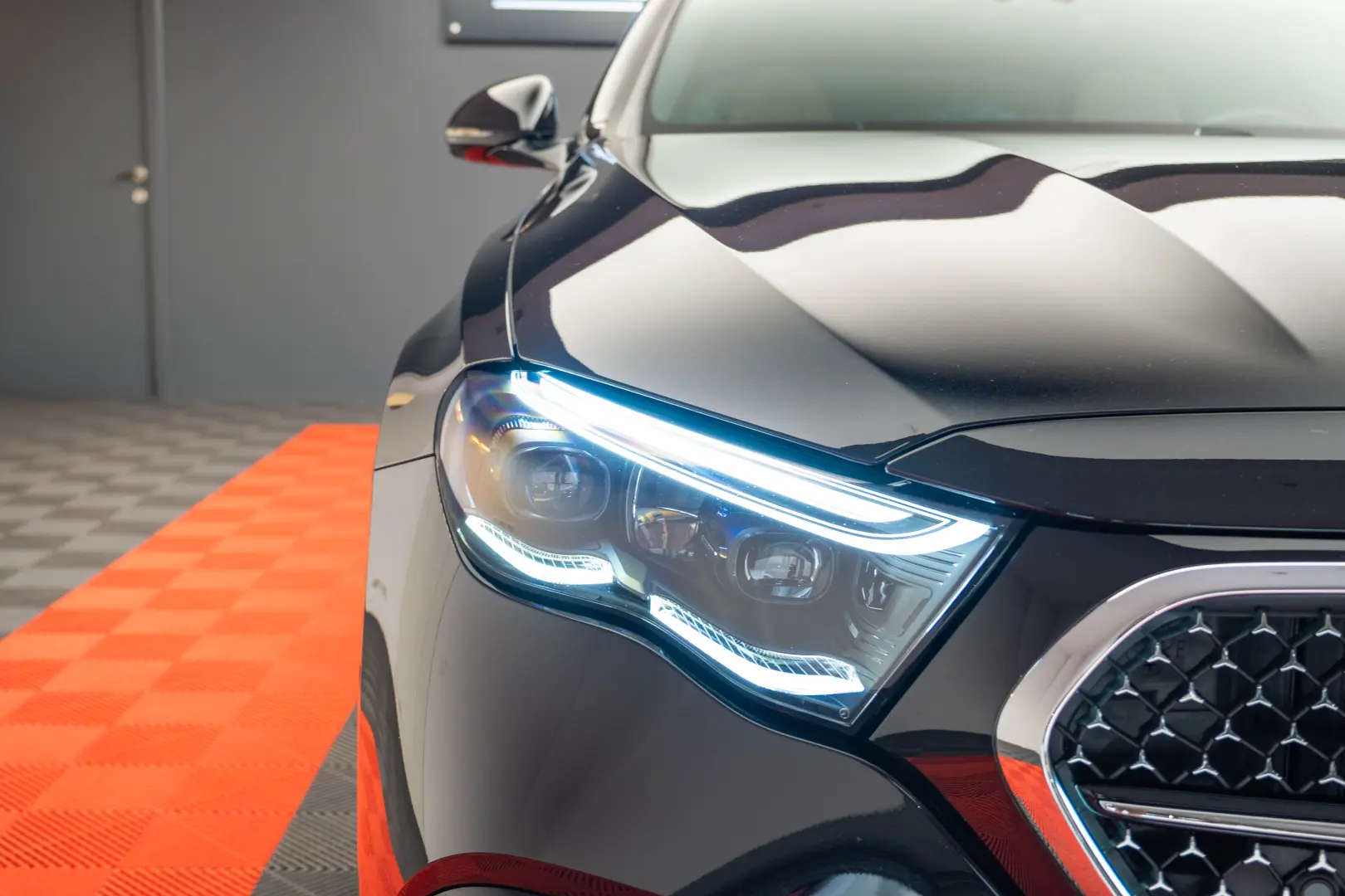 Mercedes-Benz E 220 d 4Matic 9G-TRONIC Edition AMG Line