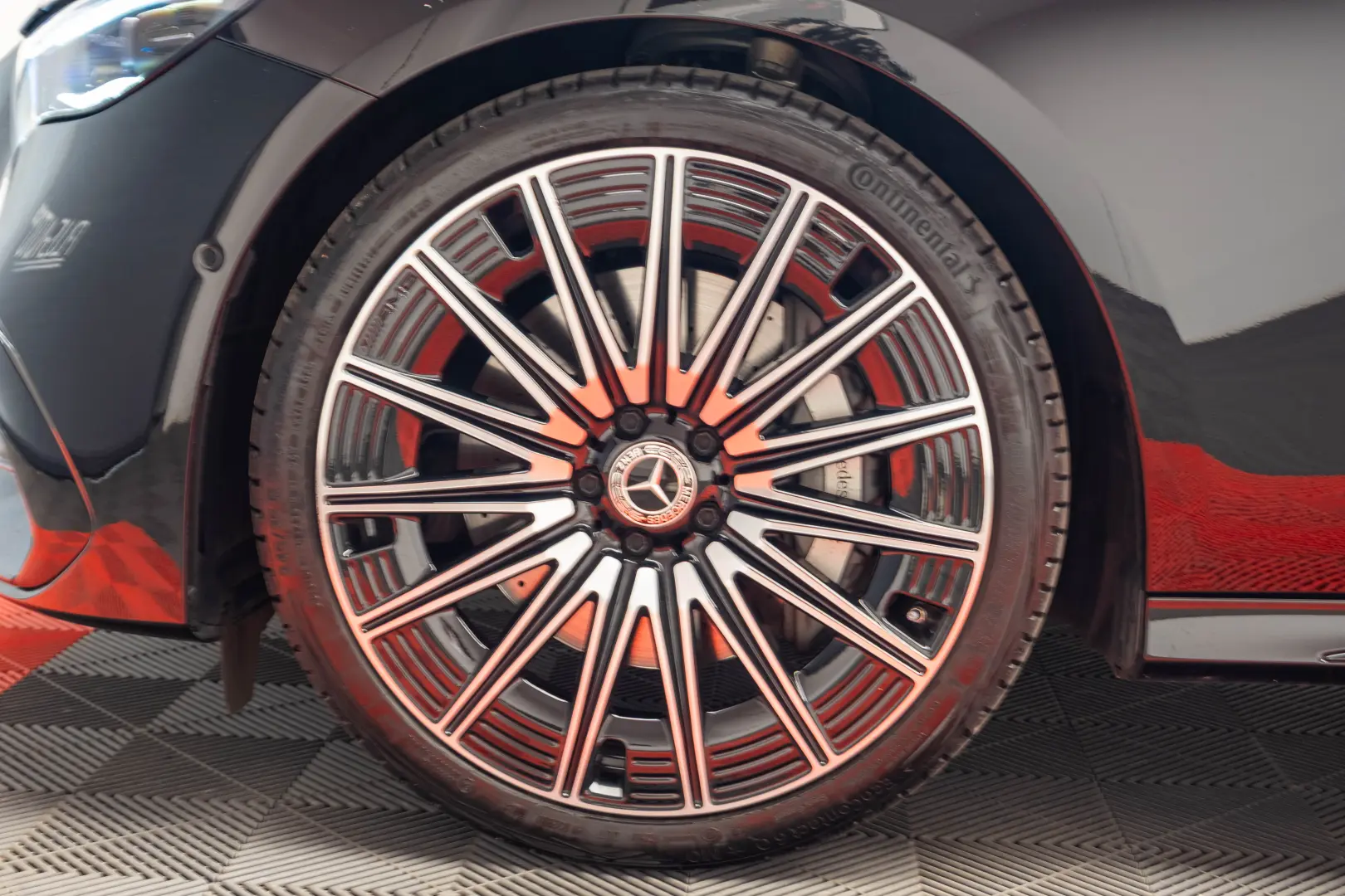 Mercedes-Benz E 220 d 4Matic 9G-TRONIC Edition AMG Line