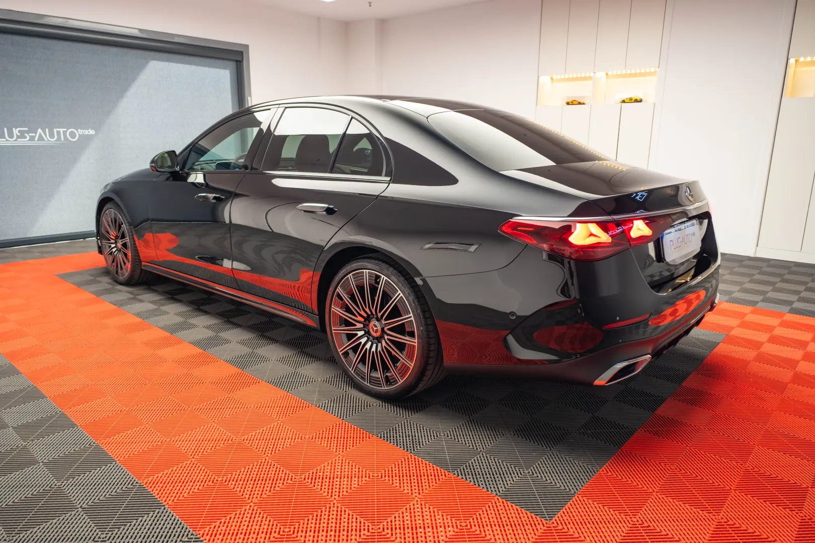 Mercedes-Benz E 220 d 4Matic 9G-TRONIC Edition AMG Line