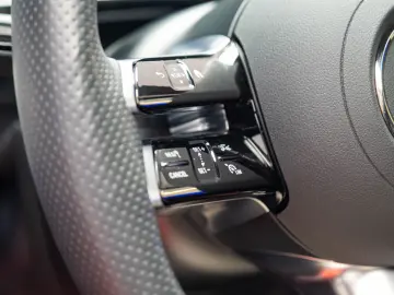 Mercedes-Benz E 220 d 4Matic 9G-TRONIC Edition AMG Line