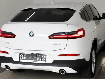 X4 xDrive 20i Advantage Leder Navi Kamera SH LED