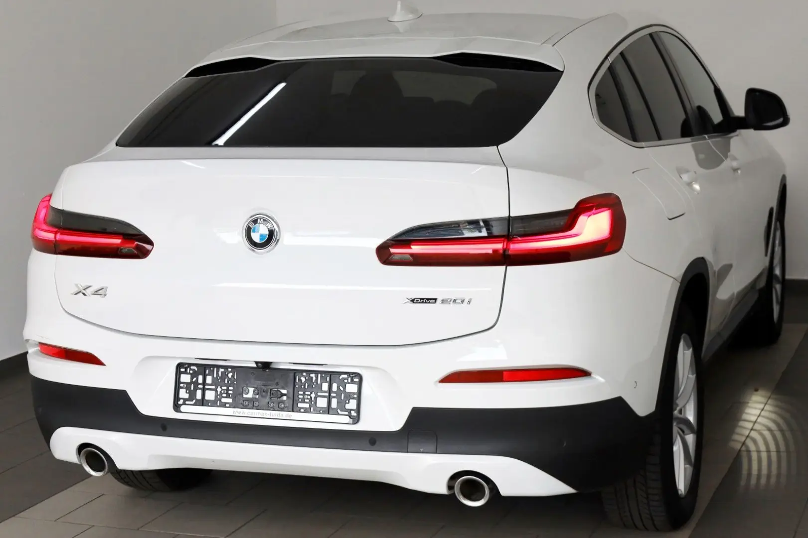 X4 xDrive 20i Advantage Leder Navi Kamera SH LED