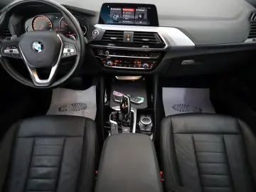 X4 xDrive 20i Advantage Leder Navi Kamera SH LED