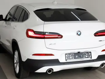 X4 xDrive 20i Advantage Leder Navi Kamera SH LED