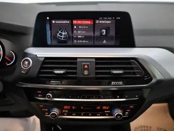 X4 xDrive 20i Advantage Leder Navi Kamera SH LED