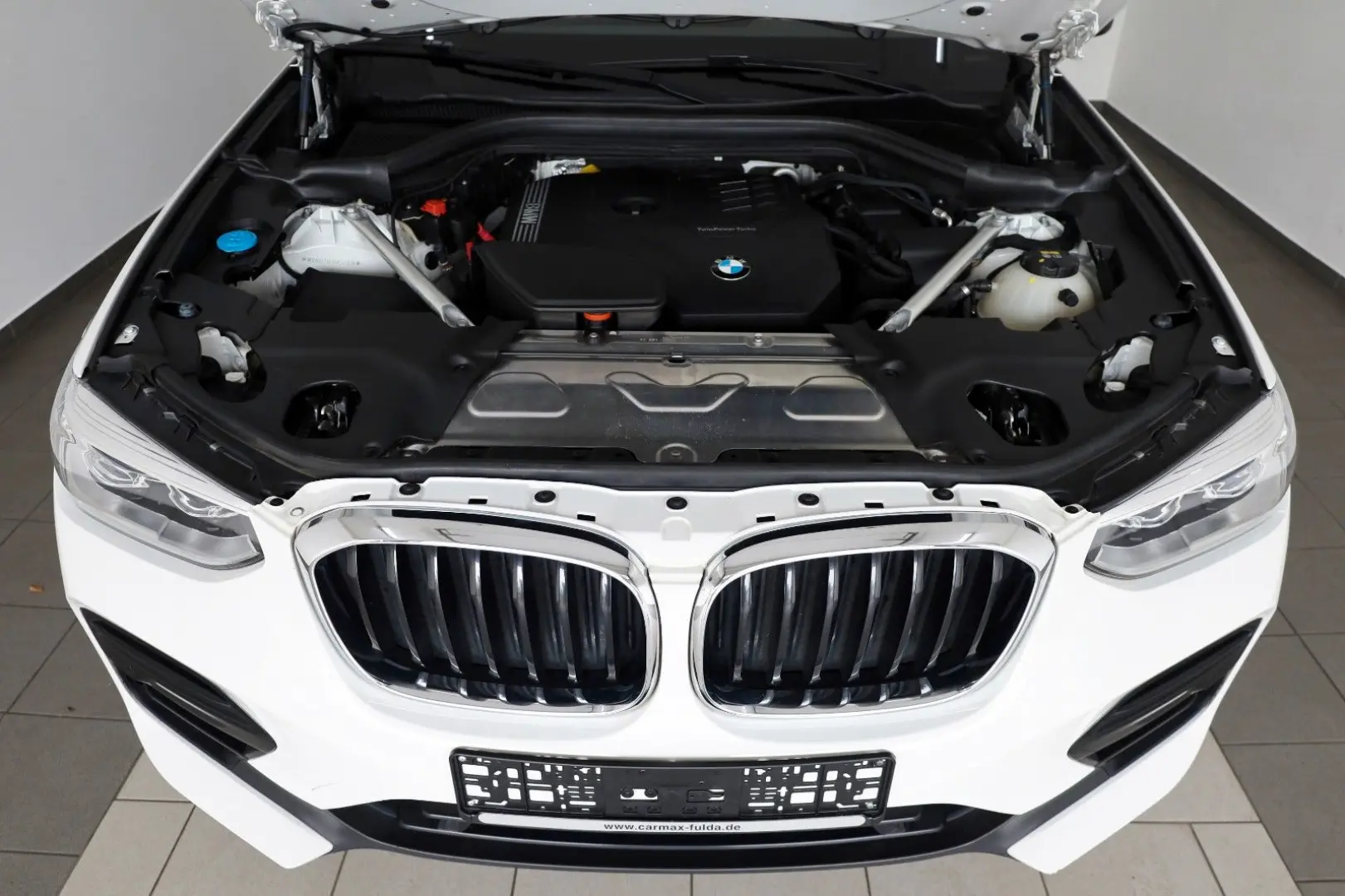 X4 xDrive 20i Advantage Leder Navi Kamera SH LED