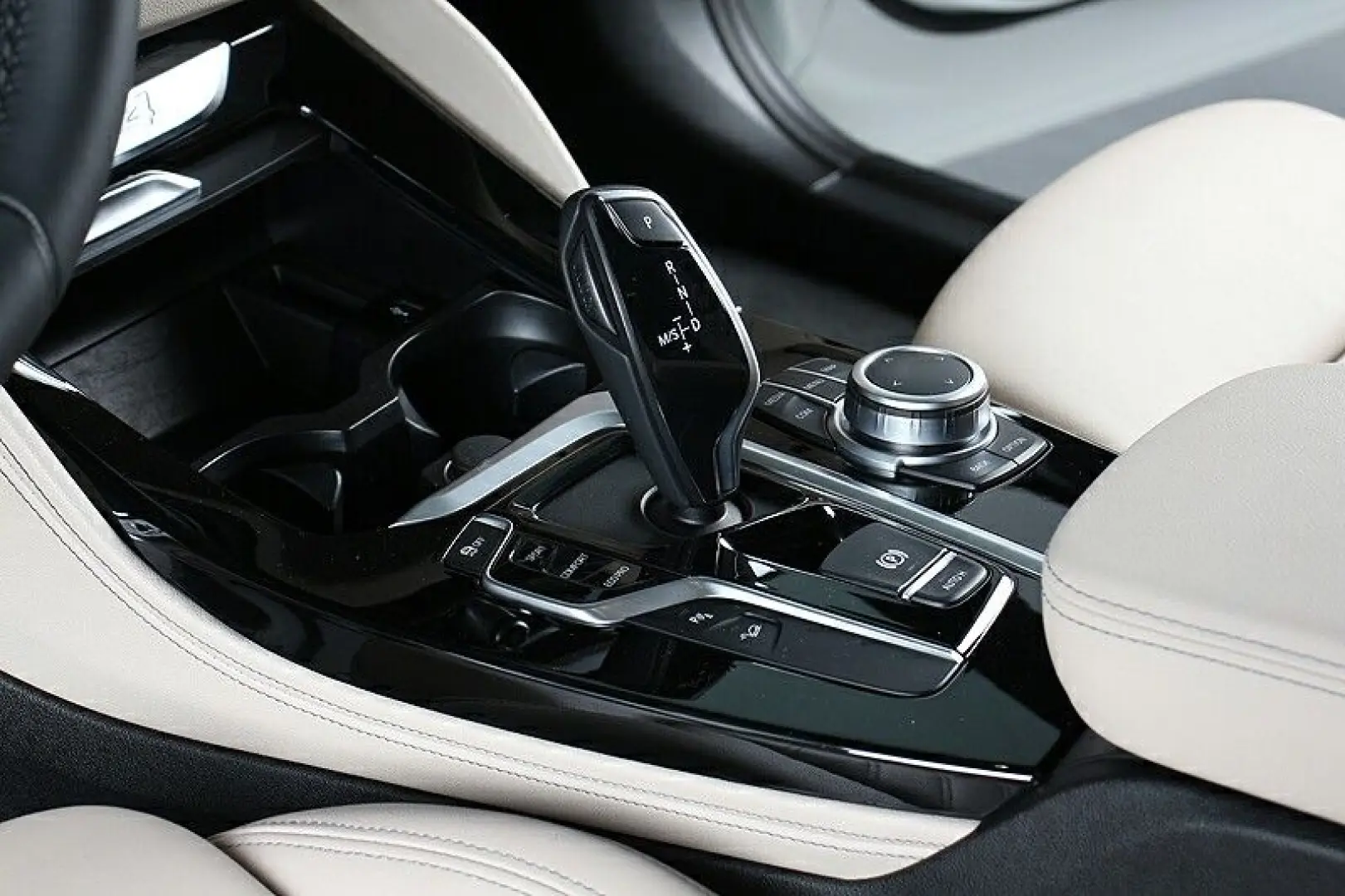 X4 xDr 20i A M Sport Navi DAB Leder HiFi