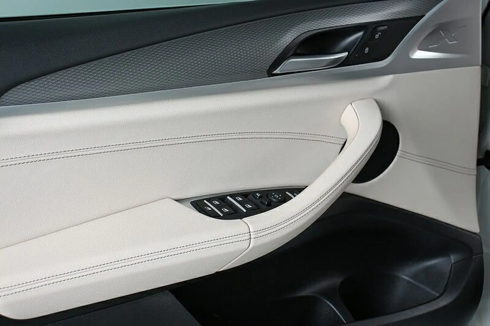 X4 xDr 20i A M Sport Navi DAB Leder HiFi