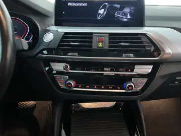 X4 xDrive 30 d  Advantage