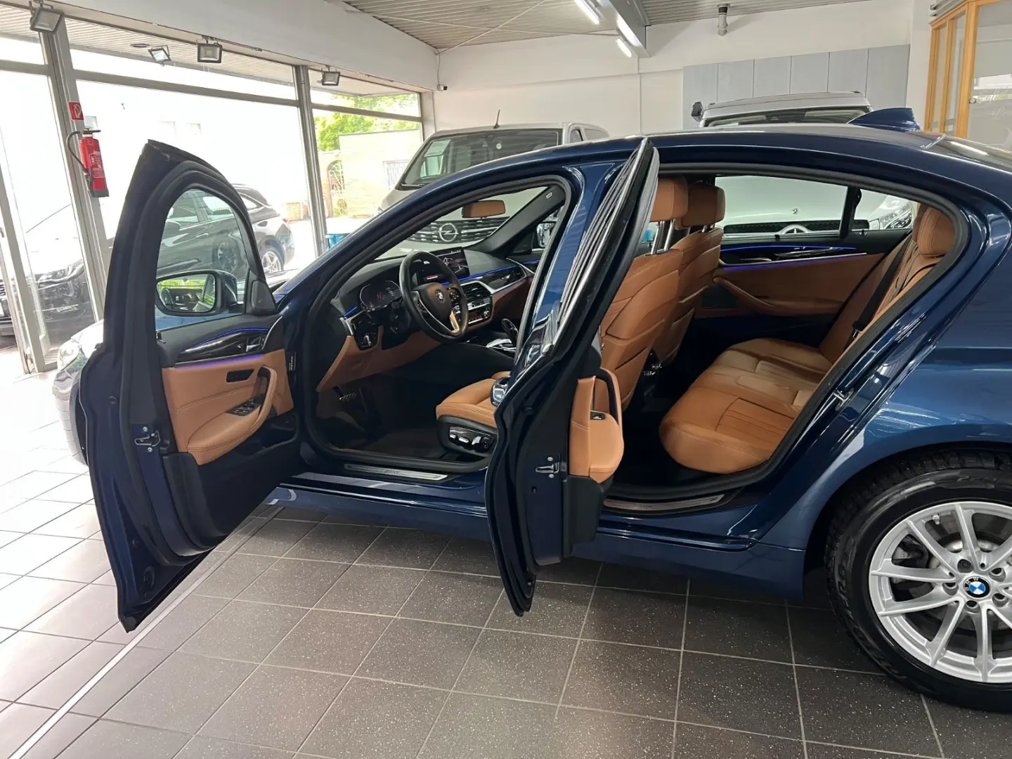 520d Lim. AMB DAP HuD MEM Dakota HaKa Standheiz.