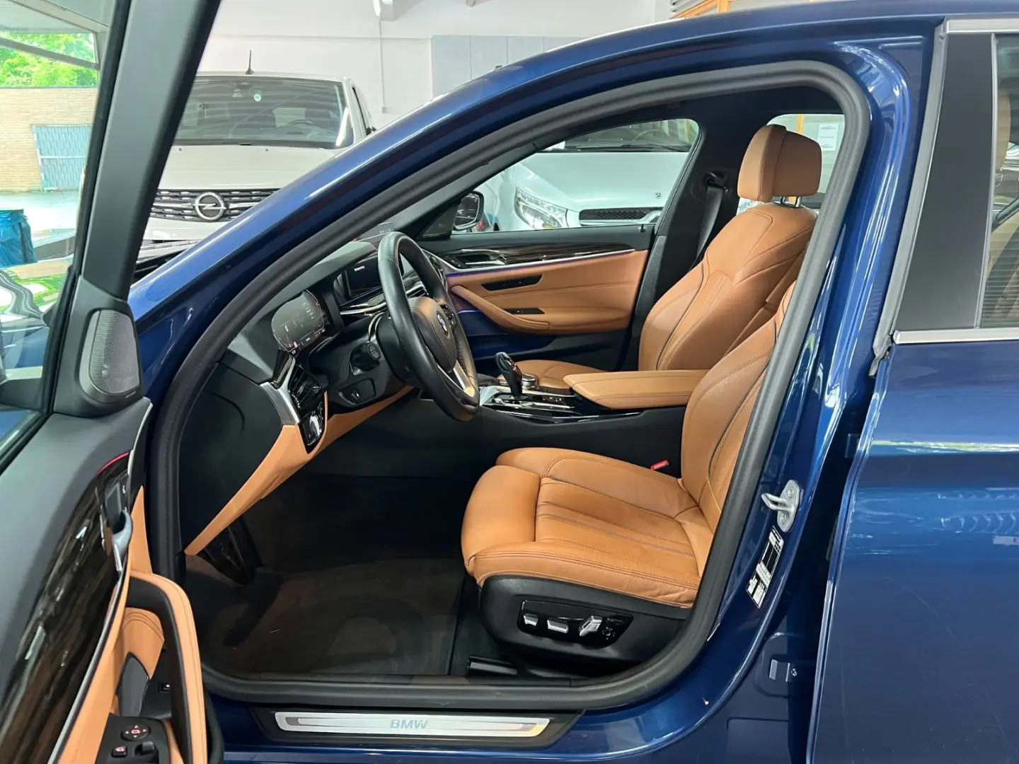 520d Lim. AMB DAP HuD MEM Dakota HaKa Standheiz.