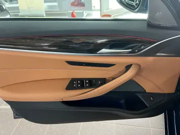 520d Lim. AMB DAP HuD MEM Dakota HaKa Standheiz.