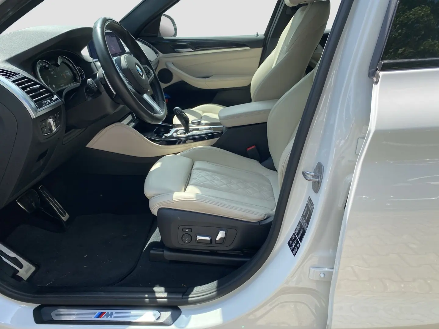 X4 xDrive20i    M Sport 21'' HUD AHK Parkassist.