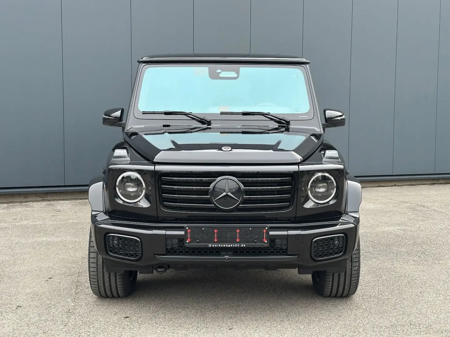 MERCEDES BENZ G 450d AMG LINE