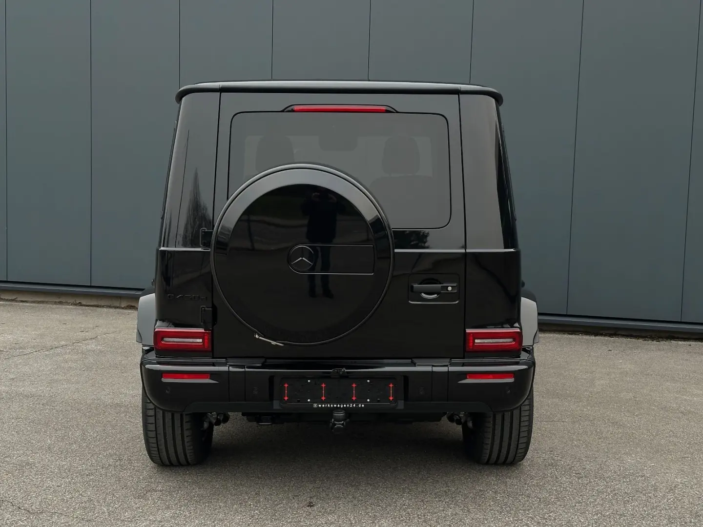 MERCEDES BENZ G 450d AMG LINE