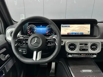 MERCEDES BENZ G 450d AMG LINE