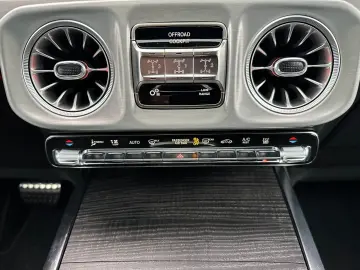 MERCEDES BENZ G 450d AMG LINE