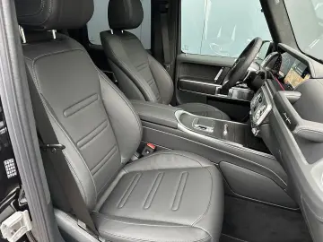 MERCEDES BENZ G 450d AMG LINE