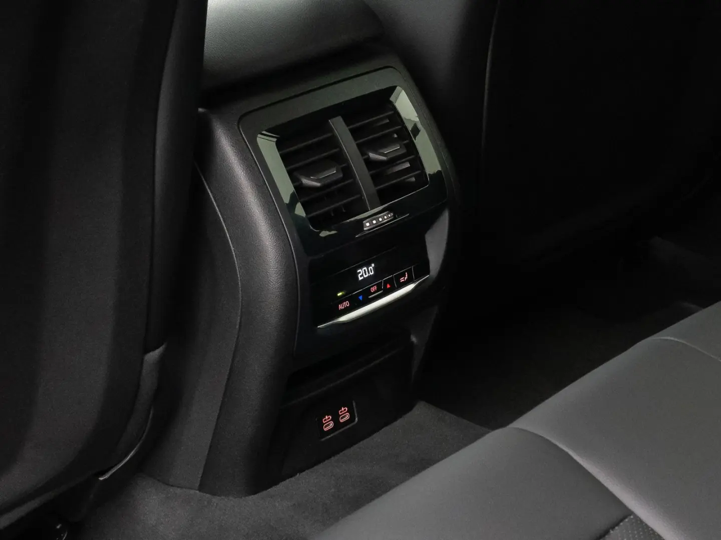 X4 xD20d DAB Kamera WLAN LED 18Zoll M Sport