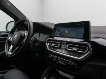 X4 xD20d DAB Kamera WLAN LED 18Zoll M Sport