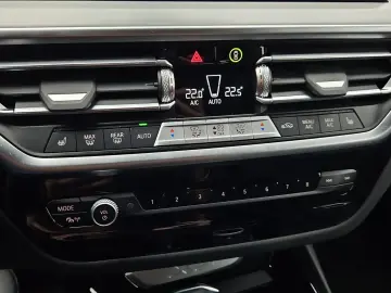 X3 xDrive 20 i M SPORT LEDER HUD BMW LIVE