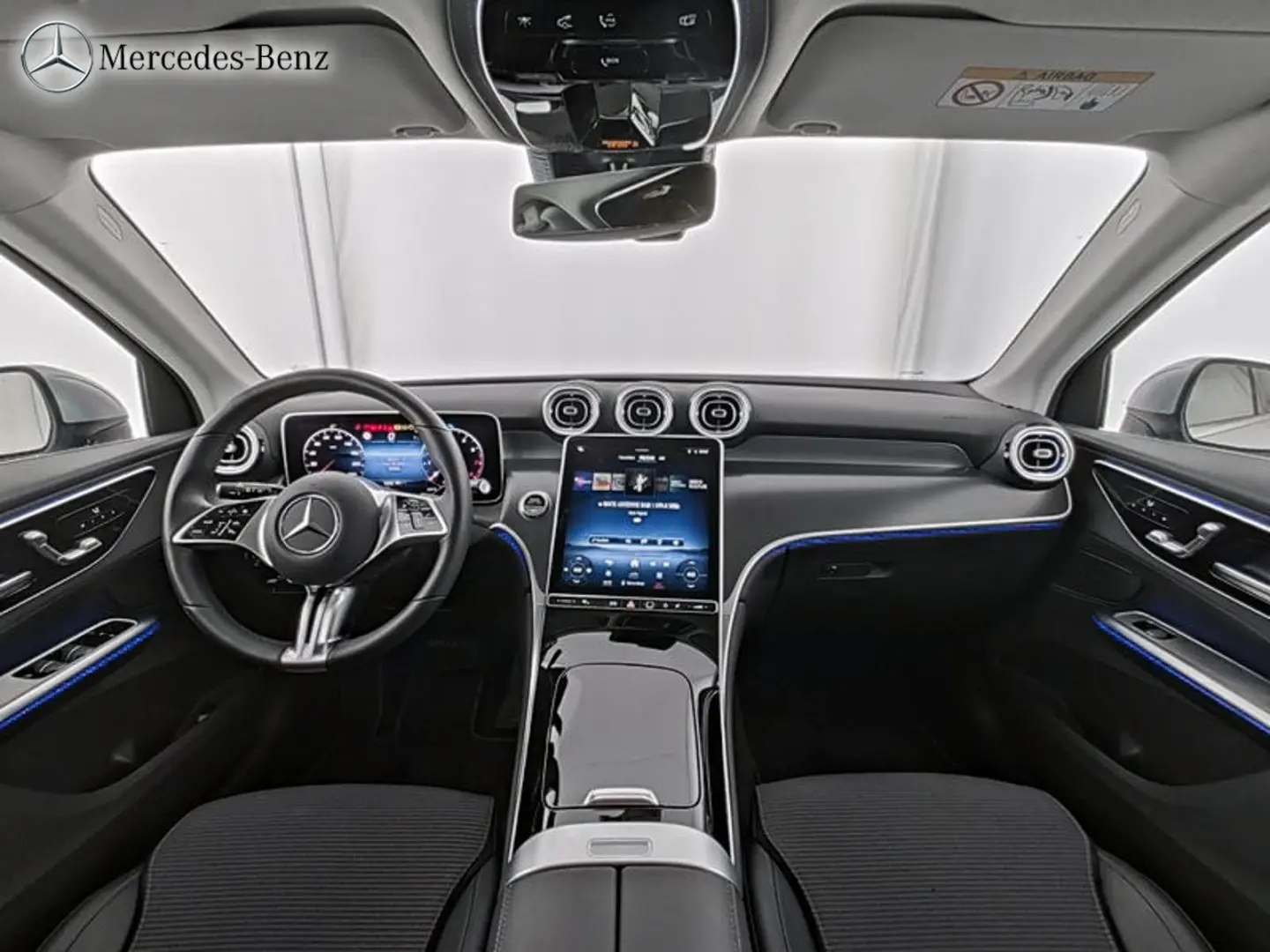 GLC 200 4M Avantgarde MBUX 360  AHK Totwink 18