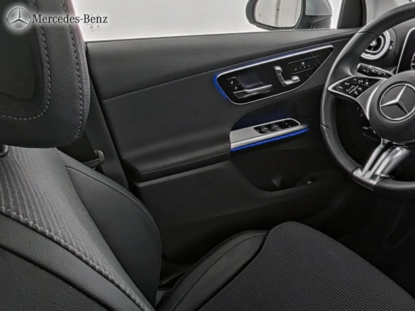 GLC 200 4M Avantgarde MBUX 360  AHK Totwink 18