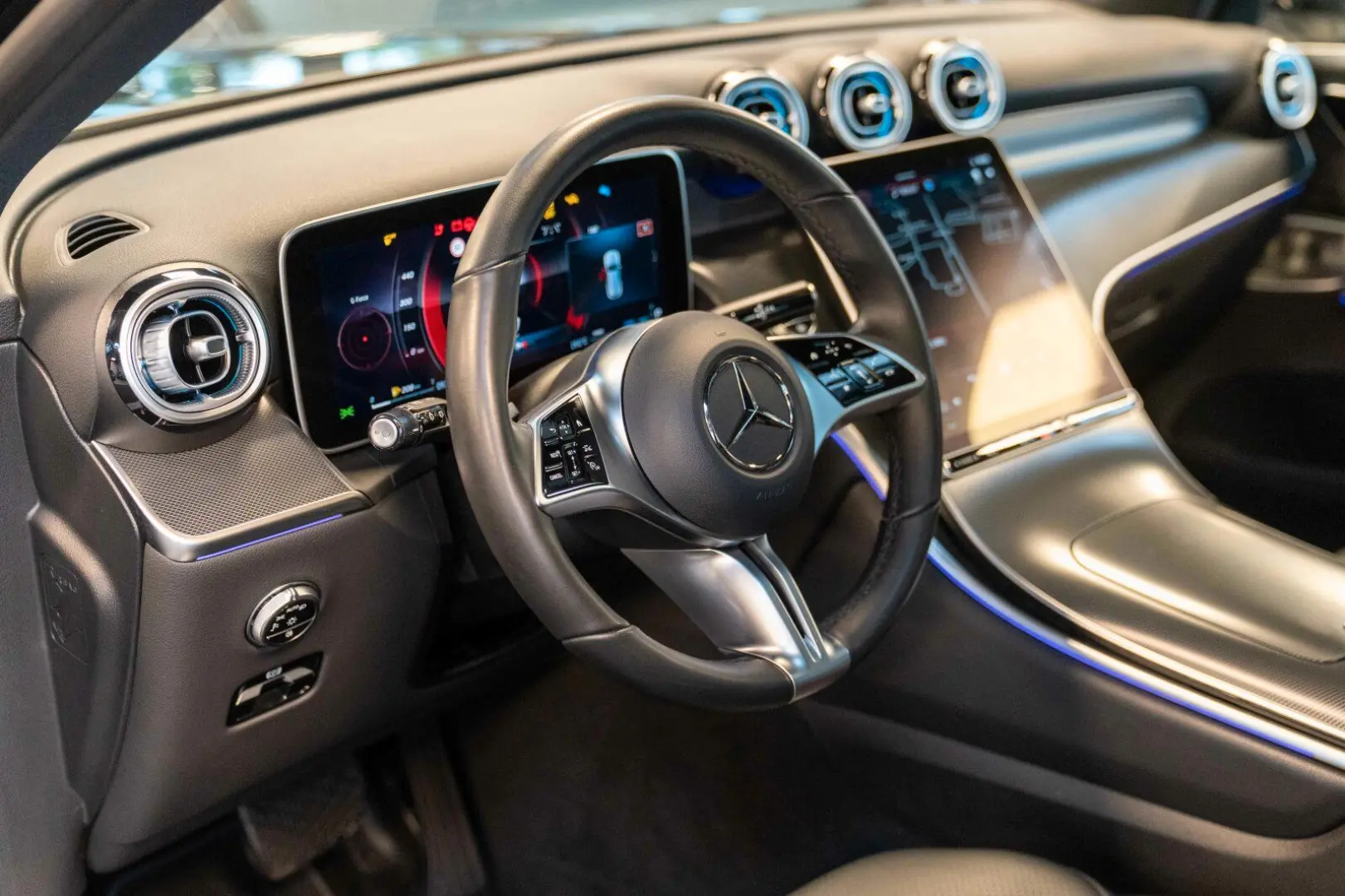 GLC 220 d 4M AVANTGARDE Burmester 360