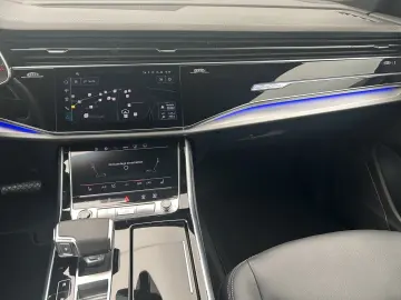 Q8 SUV 45 TDI quattro HeadUp Optikpaket Stadt To