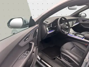 Q8 SUV 45 TDI quattro HeadUp Optikpaket Stadt To