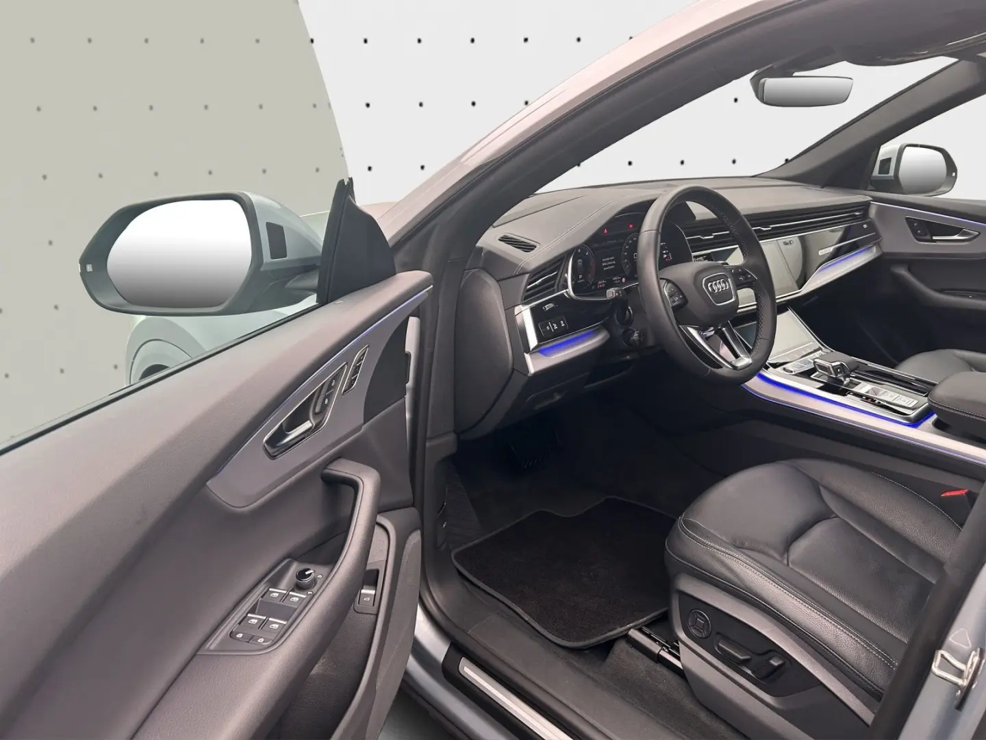 Q8 SUV 45 TDI quattro HeadUp Optikpaket Stadt To