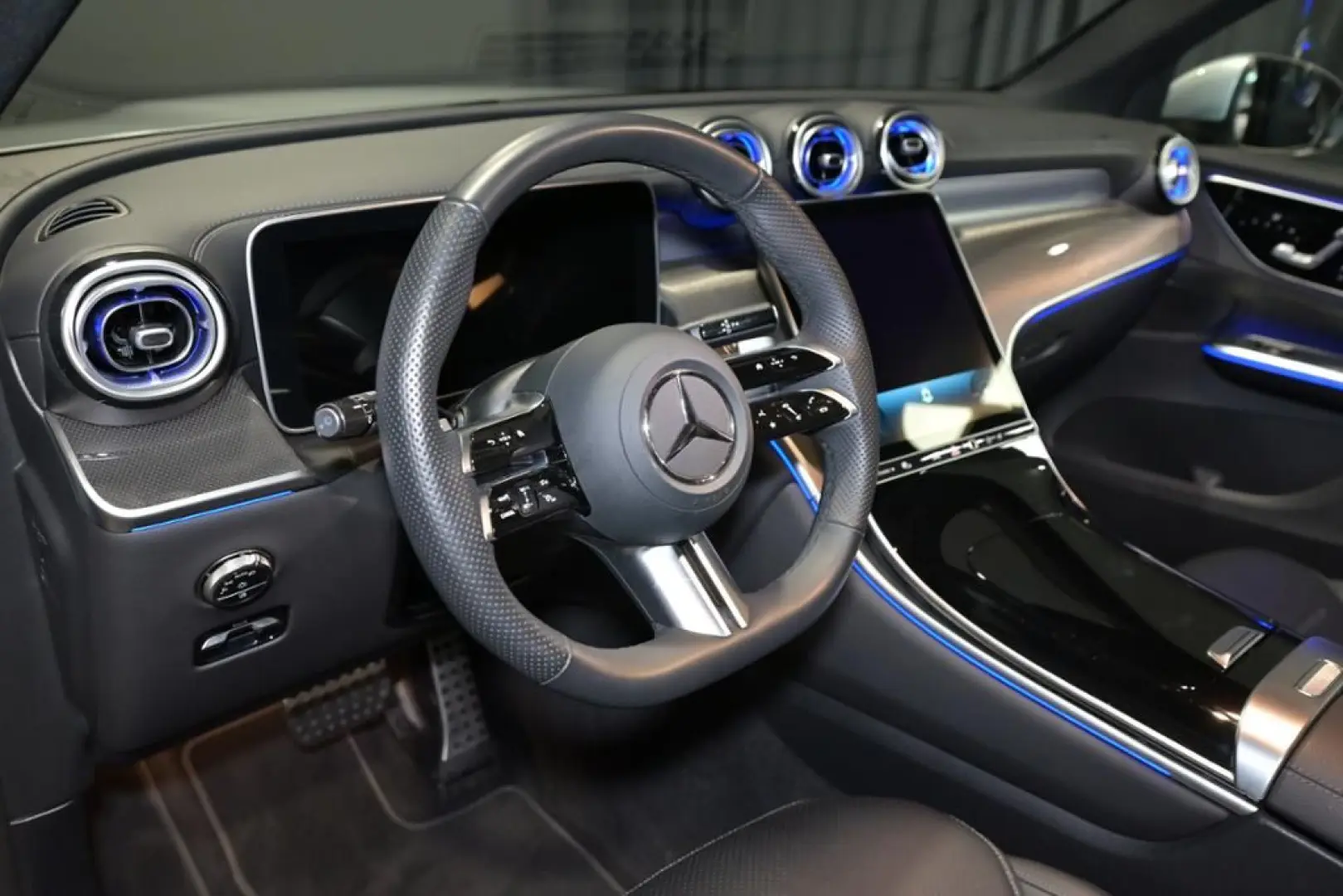 GLC 200 4M AMG LED KAMERA AHK SHZ