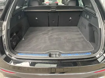 GLC 200 4M AMG  BURMESTER AHK 360 DISTRONIC