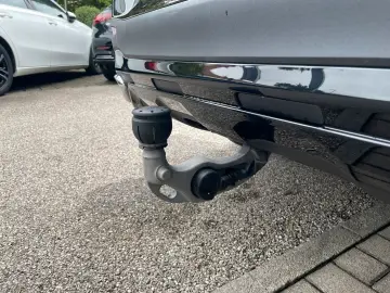 GLC 200 4M AMG  BURMESTER AHK 360 DISTRONIC