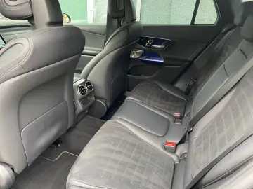 GLC 200 4M AMG  BURMESTER AHK 360 DISTRONIC