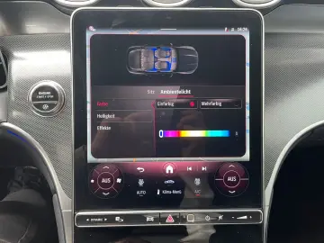 GLC 200 4M AMG  BURMESTER AHK 360 DISTRONIC