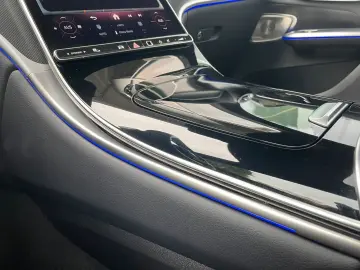 GLC 200 4M AMG  BURMESTER AHK 360 DISTRONIC