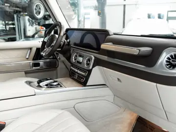 MERCEDES BENZ G63 AMG I Burmester I 360