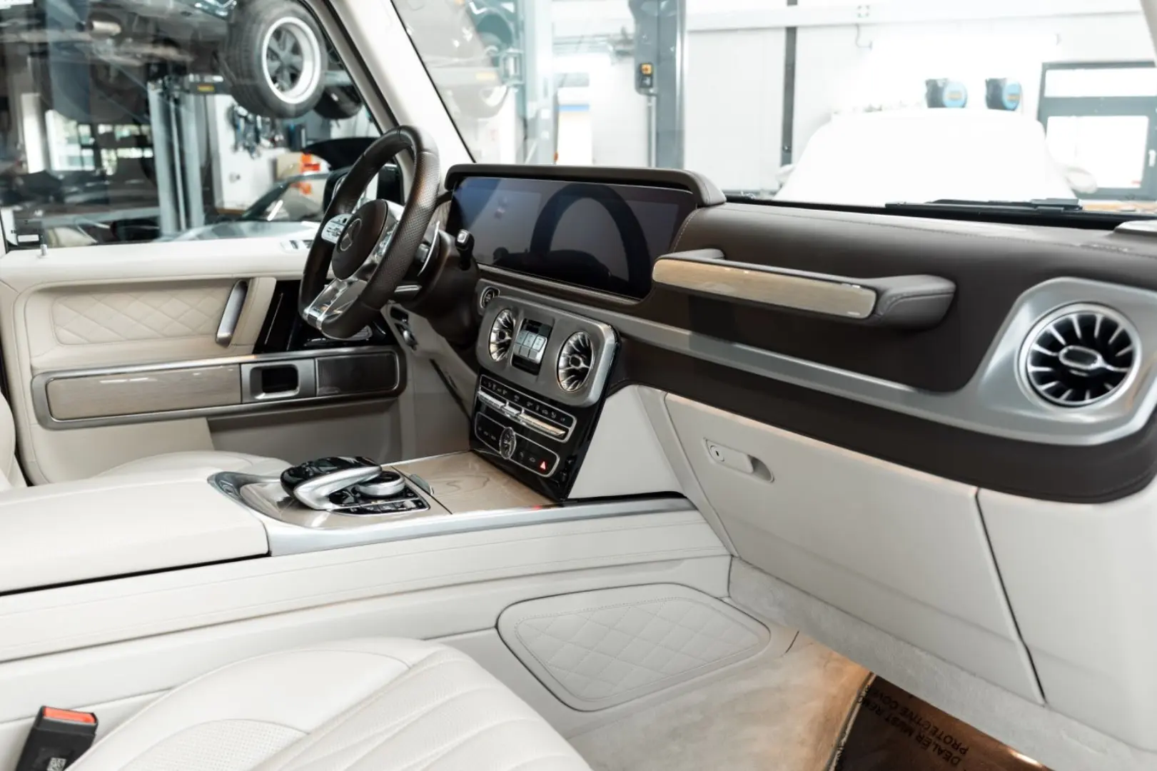 MERCEDES BENZ G63 AMG I Burmester I 360