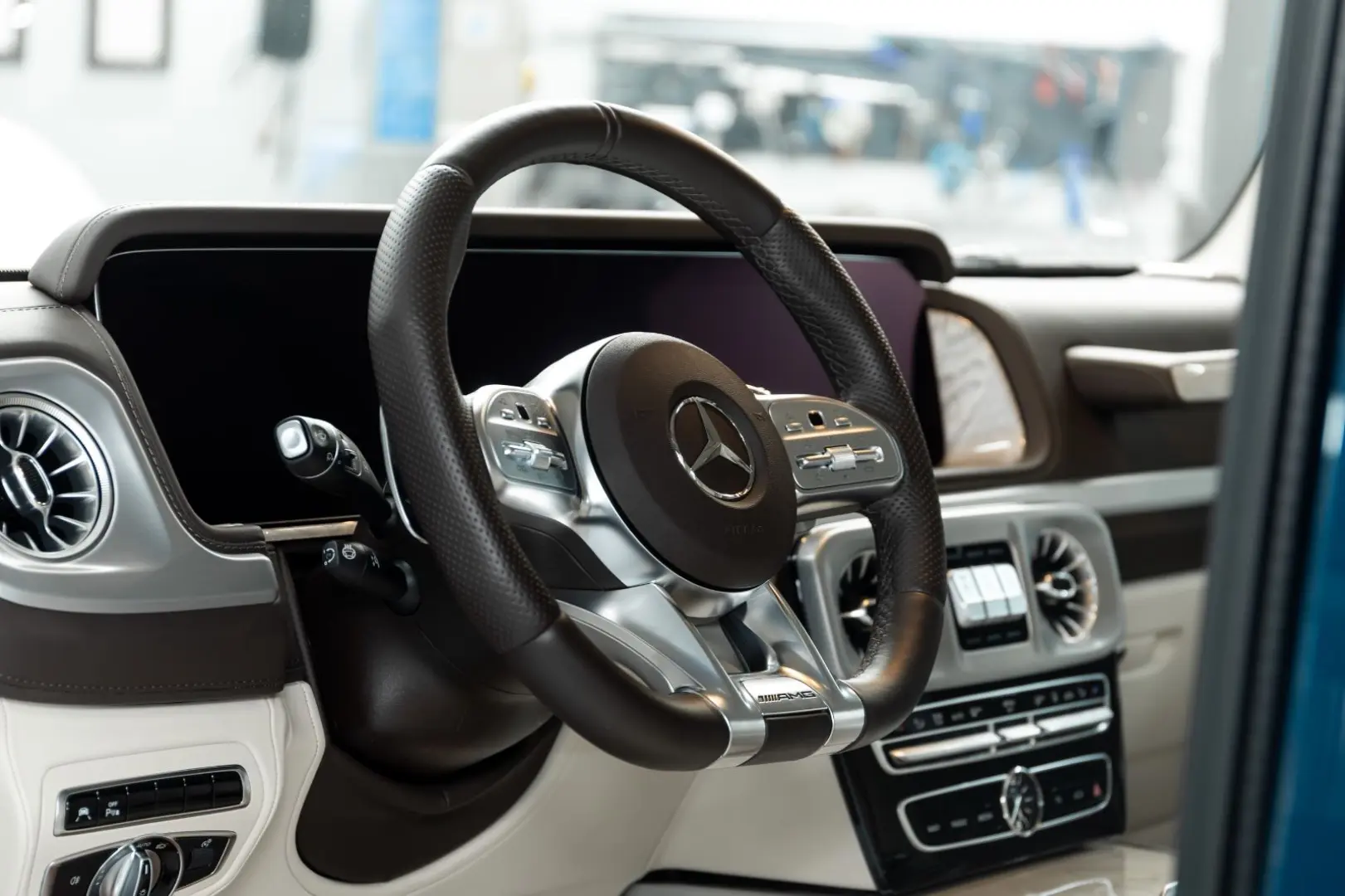 MERCEDES BENZ G63 AMG I Burmester I 360