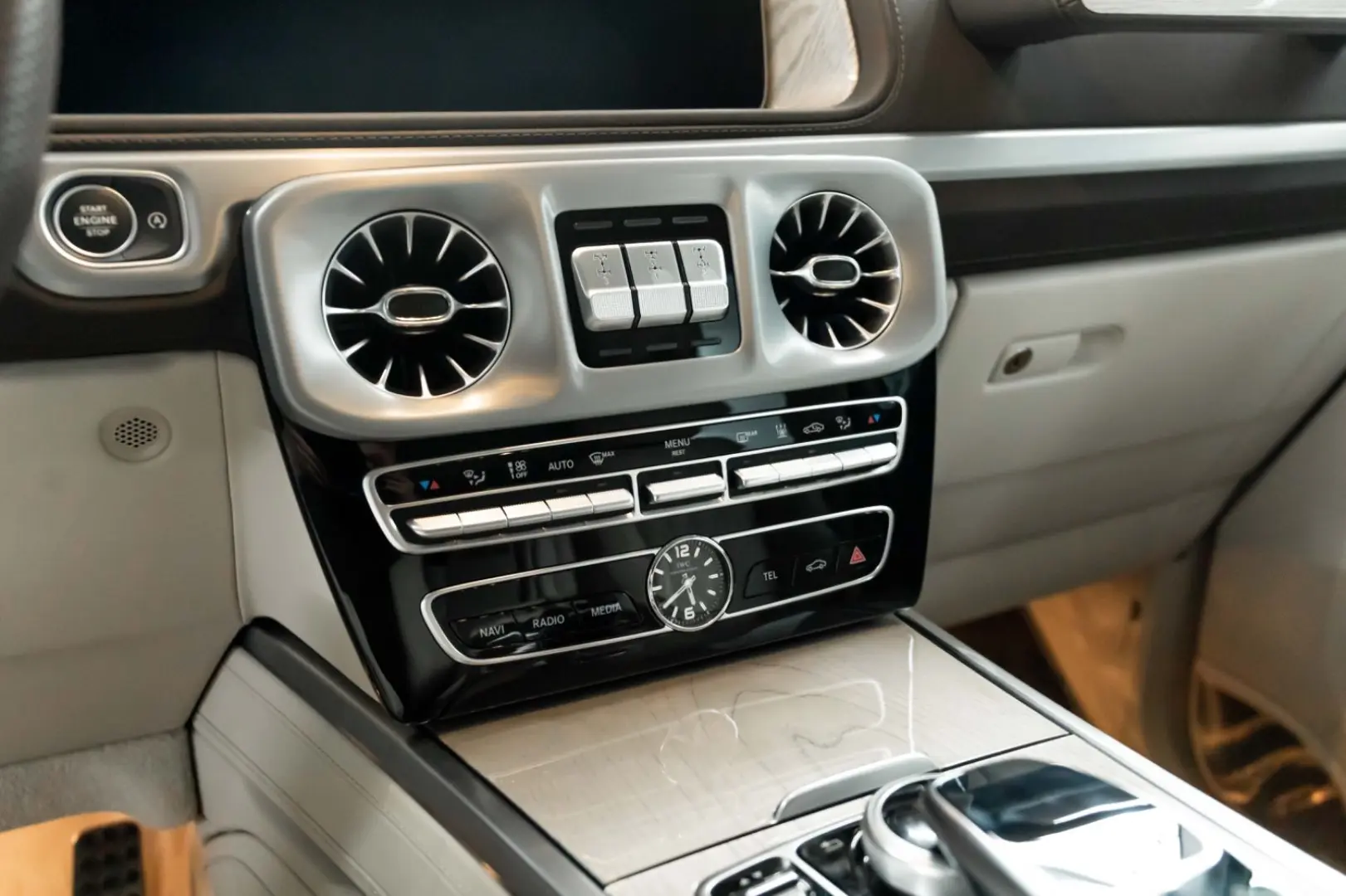 MERCEDES BENZ G63 AMG I Burmester I 360