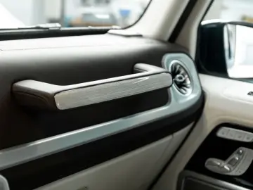 MERCEDES BENZ G63 AMG I Burmester I 360