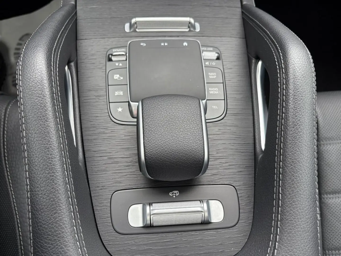 MERCEDES BENZ GLE 450 d AMG-Line AIRMATIC Pano 360  HUD