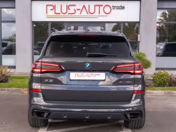 X5 xDrive 45 e M Sport